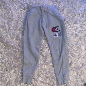 Women’s Champion jogger sweatpants